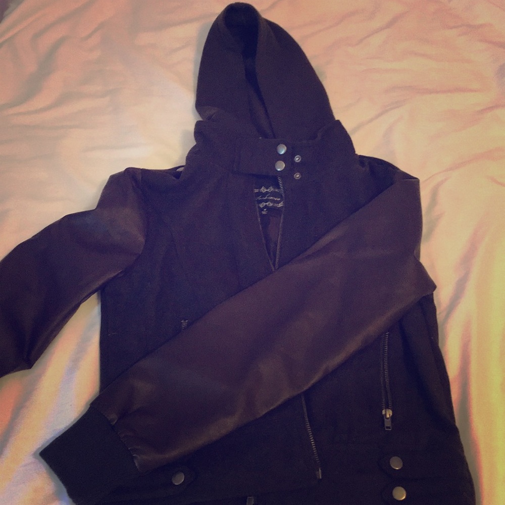 Lightweight jacket